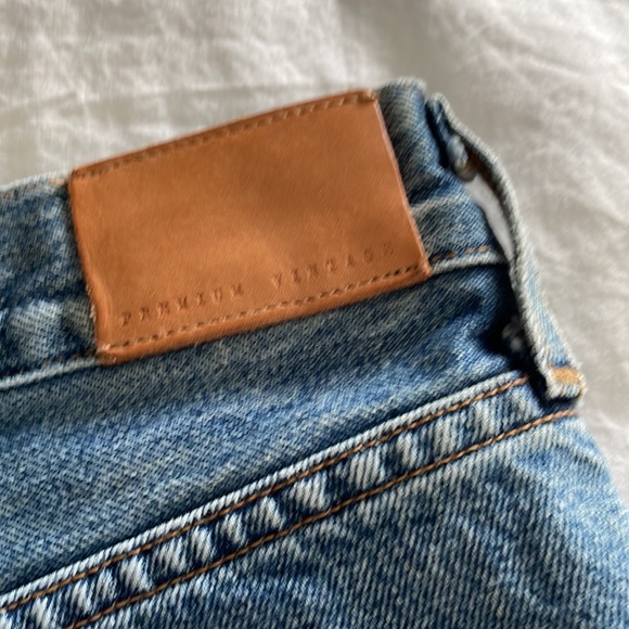 Citizens of humanity denim shorts 💙 - Picture 6 of 8